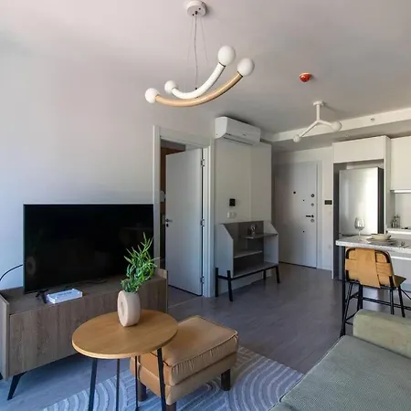Contemporary 1br Haven W/ Parking + Gym #110 *